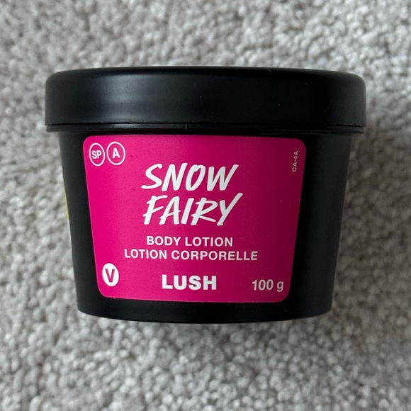 Lush Snow Fairy Body Lotion - Picture 2 of 3